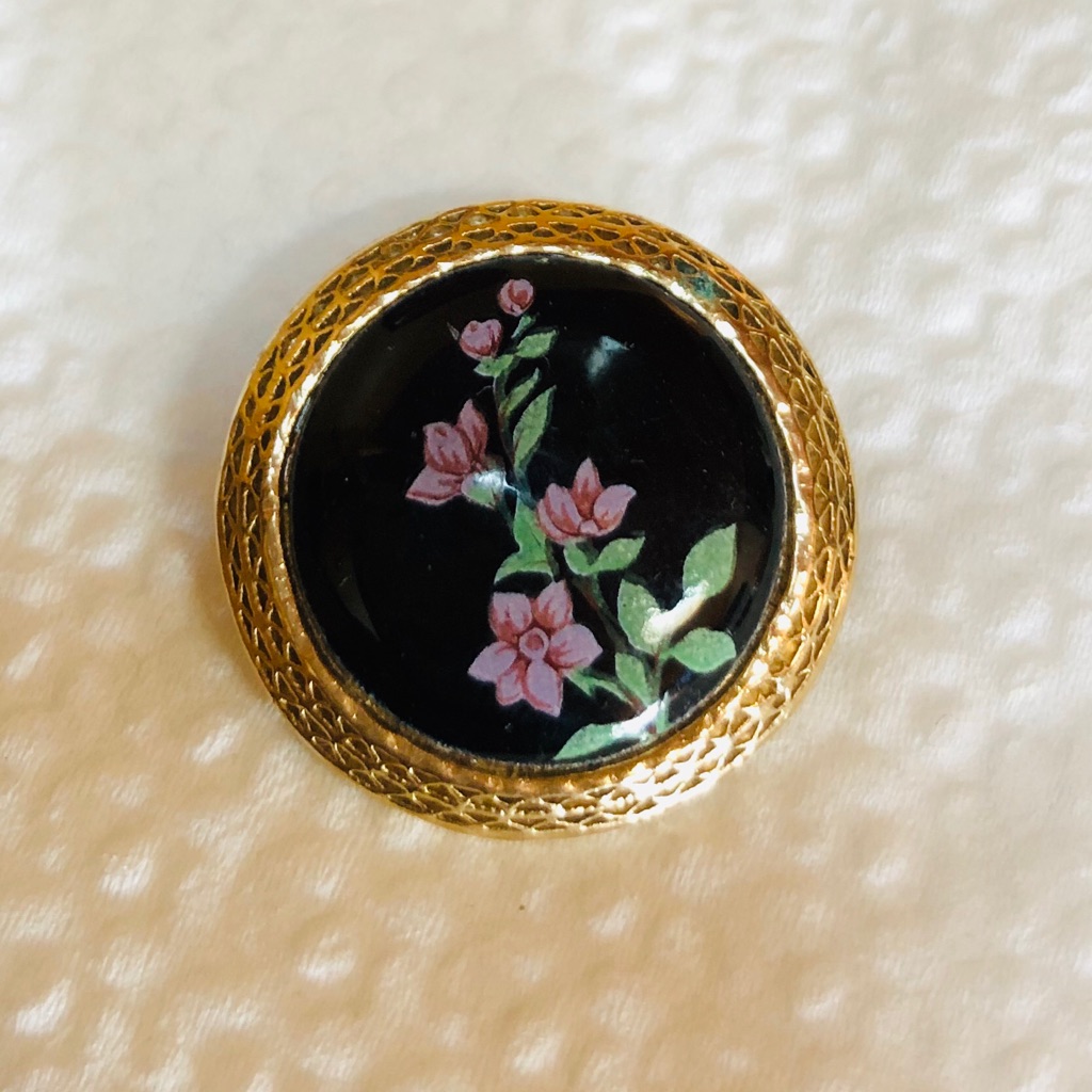 Vintage 1928 Gold Tone Flower Pin Brooch 22$